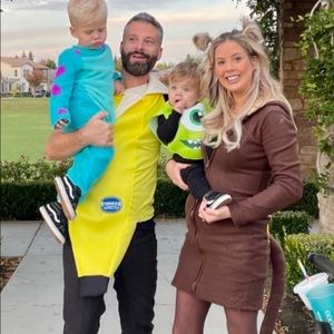 Woman’s monkey costume size small